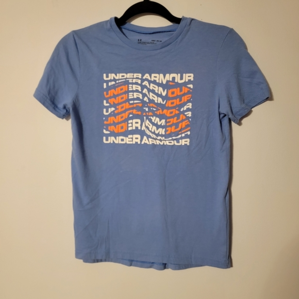 💚Under Armour Youth TShirt Size Medium‎